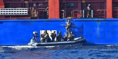 Fransızlardan Libya'da Türk gemisine baskın!