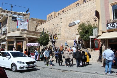 Mardin'de Kısıtlama Öncesi Hafta Sonu Turizm Yoğunluğu Yaşanıyor
