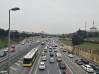 56 Saatlik Kısıtlamanın Sonlanmasıyla E-5'Te Trafik Yoğunluğu