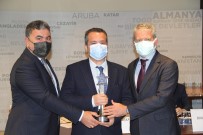 Hazırgiyim Ve Konfeksiyon Sektöründe İhracatın Yıldızları Ödüllerine Kavuştu