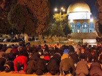 Mescid-İ Aksa'da İlk Teravih Namazı Kılındı