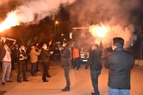 Şampiyona Coşkulu Karşılama