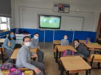 Bursa'da Öğrenciler Bilimsel Deney Çalışmaları Gerçekleştiriyor Haberi