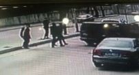 (Özel) Çekmeköy'de Kanlı Tuzak Açıklaması 3 Otomobil İle Cipin Önünü Kesip Silah Ve Bıçakla Saldırdılar Haberi