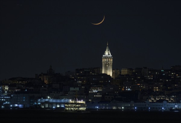 Galata ile Hilal'in dansı büyüledi!