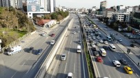 Kısıtlama Saati Değişti, Trafikte Yoğunluk Erkenden Başladı Haberi