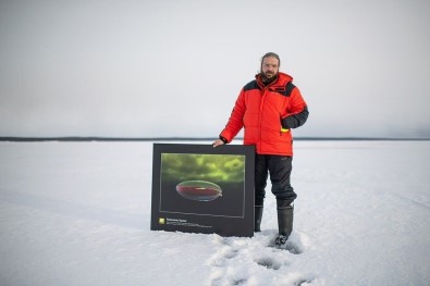 Rusya'da Buz Tutan Denizin Altında Fotoğraf Sergisi
