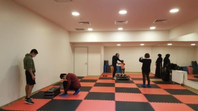 Beyoğlu'nda Engeller Sporla Kalkıyor