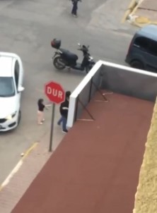 Küçük Kızın Gözü Önünde Kaza Kavgası