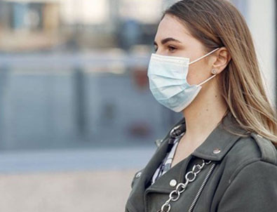 Maske takma zorunluluğunu kaldırıyorlar!