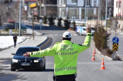 Nevşehir'de Yılın İlk 3 Ayında Ölümlü Ve Yaralamalı Trafik Kazası Yüzde 21 Azaldı