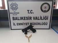 Balıkesir'de Polis  'Huzur' Operasyonlarında 25 Kişiyi Gözaltına Aldı Haberi