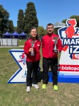 Şampiyon Sağlıkçılara İzmir'den 2 Kupayla Döndü Haberi