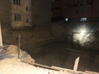 Ankara'da Temelinde Toprak Kayması Oluşan 3 Katlı Saadet Apartmanı Tahliye Edildi Haberi