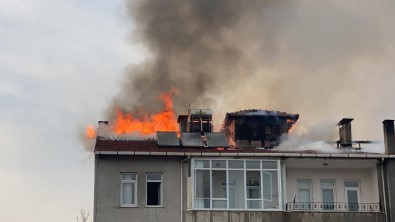 İftara Dakikalar Kala Büyük Yangın Açıklaması Apartman Tahliye Edildi