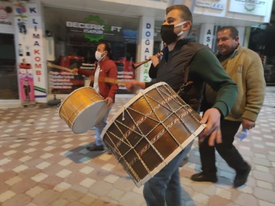 Ramazan Davulcuları Sahurda Coşturdu