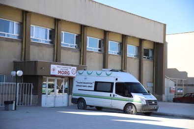İnşaattan Düşen Genç, İki Aylık Yaşam Mücadelesini Kaybetti