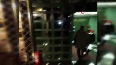 Mührü Bozulan Eğlence Mekanına 24 Saat İçinde İkinci Polis Baskını Açıklaması 43 Kişi Yakalandı