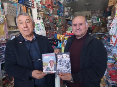 Ünsal Açıklaması 'Soykırım Ve Yüreğim İrevan'da Kaldı' Romanını Yanardağ'a Hediye Etti