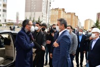 Bakan Kasapoğlu, Mamak'taki Gençlik Ve Spor Yatırımlarını İnceledi Haberi