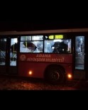 Belediye Otobüsüne Taşlı Sopalı Saldırı Açıklaması 3 Yaralı Haberi