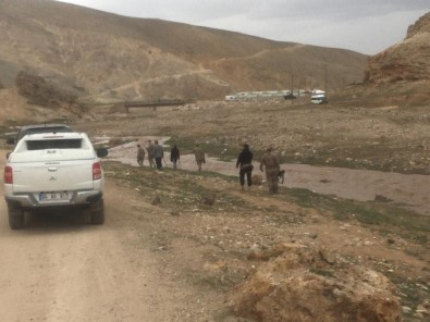 Dereye Düşen 6 Yaşındaki Çocuğu Arama Çalışmaları Sürüyor