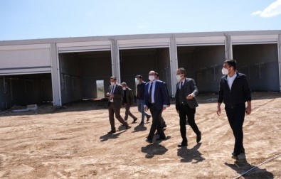 Sandıklı'da Yeni Hal Binası İnşaatı Devam Ediyor