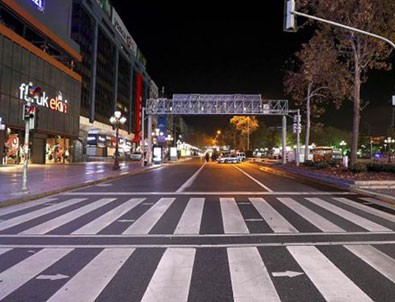 58 ilde hafta sonu kısıtlaması başladı!