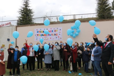 Elazığ'da, 'Otizm Farkındalık Günü' Etkinliği