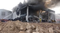 İplik Fabrikasında Çıkan Yangın, 5 Saatlik Çalışmada Kontrol Altına Alındı