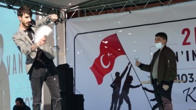 Van Gölü Sahilinde Kurtuluş Etkinlikleri