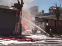 Kumkapı'da İstanbul Emniyet Müdürlüğü'ne Ait Depoda Yangın Haberi