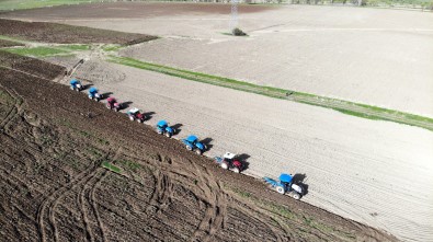 Türkiye'nin 3. Büyük Ovasında Çiftçiler Ekime Başladı