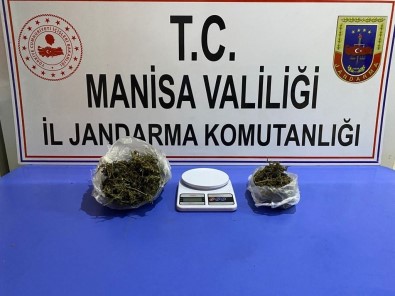 Jandarmayı Görüp Kaçmaya Çalıştı Kısa Sürede Yakalandı