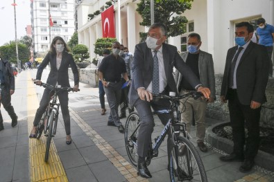 Karalar Ve Hollandalı Büyükelçi İle Pedal Çevirdi