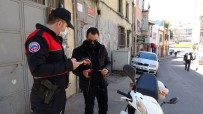 (ÖZEL) Dolapdere'de Polis Denetimi Açıklaması Maske Takmayan Çok Sayıda Kişiye Ceza Kesildi