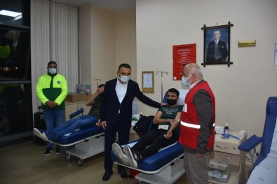 Siirt Valisi Hacıbektaşoğlu Açıklaması 'Bir Ünite Kan Verene Bir Porsiyon Büryan Hediye'