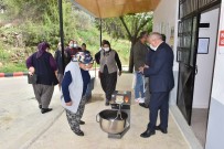 Tarsus Belediyesi, Köylülere Hamur Makinası Dağıtıyor Haberi