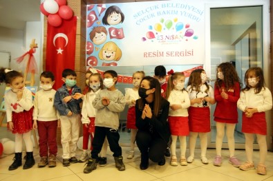 23 Nisan Coşkusunu Belediyeye Taşıdılar