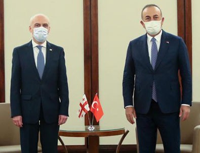 Bakan Çavuşoğlu'ndan kritik görüşmeler!