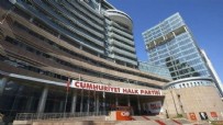 CHP'de asansör skandalı yüzünden personel kalp krizi geçirip vefat etti