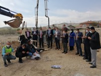Çiçekdağı İlçesinde Belediye Binası Ve Kültür Merkezi Temeli Atıldı
