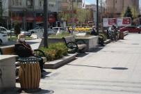 Eskişehir'de 65 Yaş Üstü Vatandaşlar Güneşi Selamladı Haberi