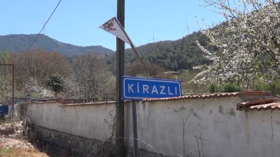 Kuşadası'nda 2 Sokak Kovid-19 Nedeniyle Karantinaya Alındı