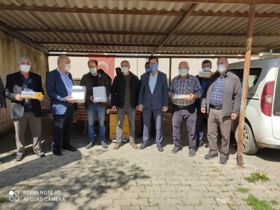 Osmaneli'de Arı Üreticilerine Yüzde 50 Hibeli İlaç Dağıtımı Yapıldı