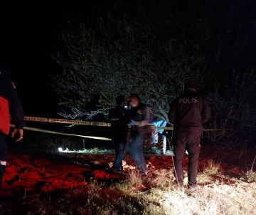 Traktör İle Ağaç Arasına Sıkışarak Hayatını Kaybetti