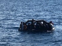 Yunanistan Unsurlarınca Geri İtilen 36 Düzensiz Göçmen Kurtarıldı Haberi