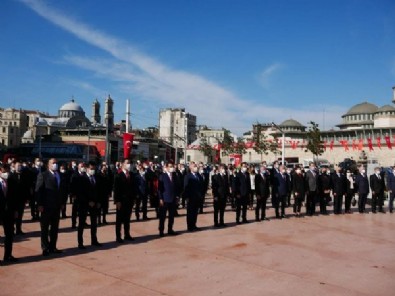 CHP'li İBB Başkanı Ekrem İmamoğlu 23 Nisan'da provokasyona kalkıştı! İl Milli Eğitim Müdürü Yazıcı'ya hakaret