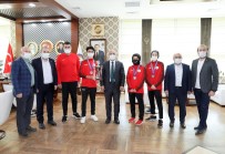 Körfezli Sporcular Antalya'dan Madalya İle Döndü Haberi