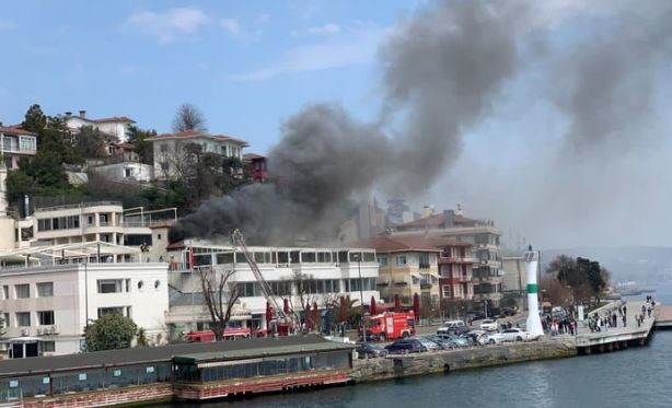 İstanbul'da korkutan yangın!